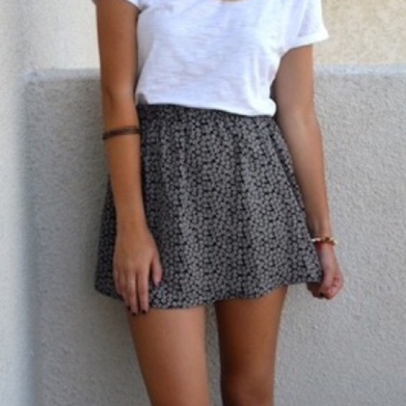 Brandy Melville Dresses & Skirts - Brandy Melville | Luma Skirt